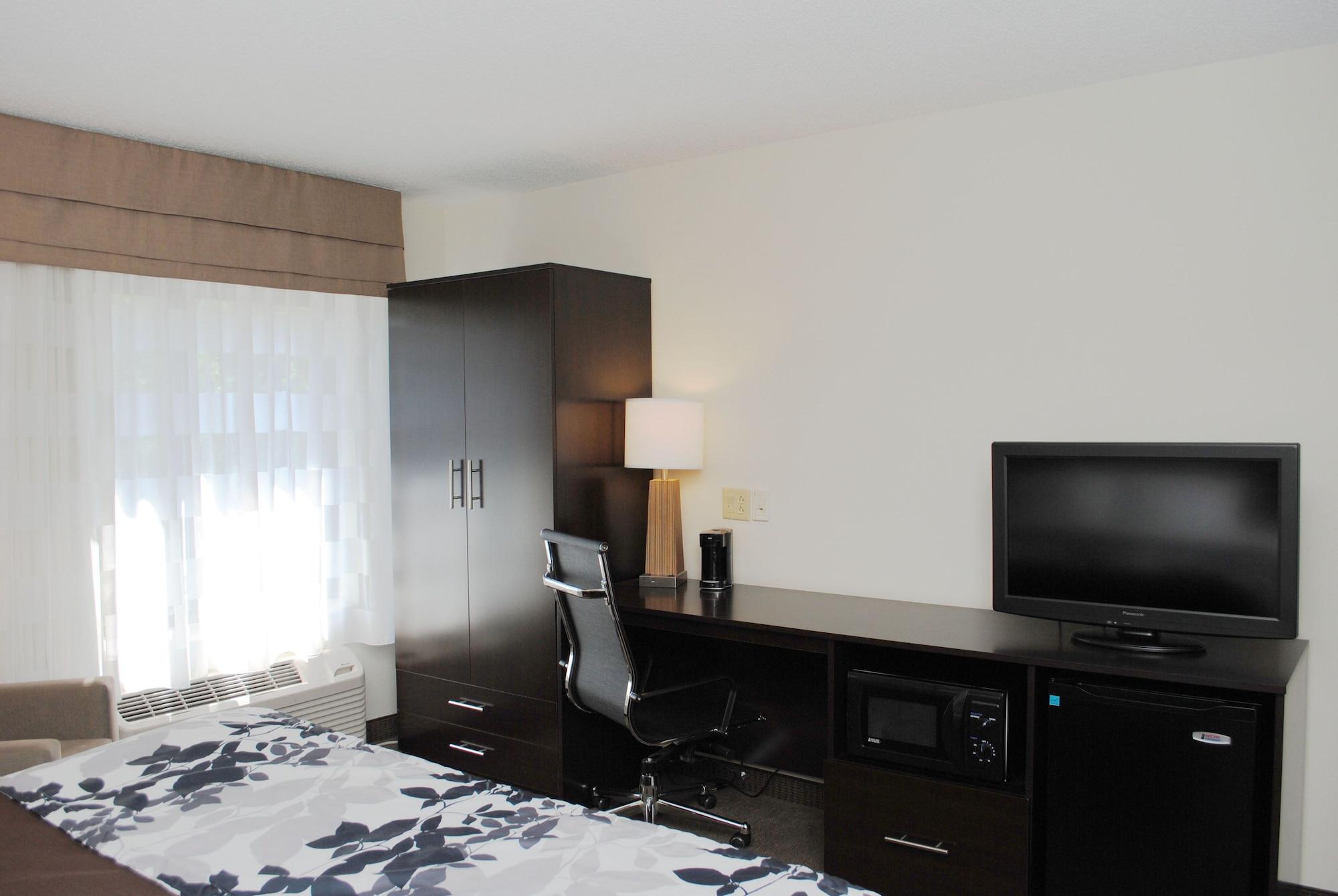 Sleep Inn & Suites Queensbury - Lake George Εξωτερικό φωτογραφία