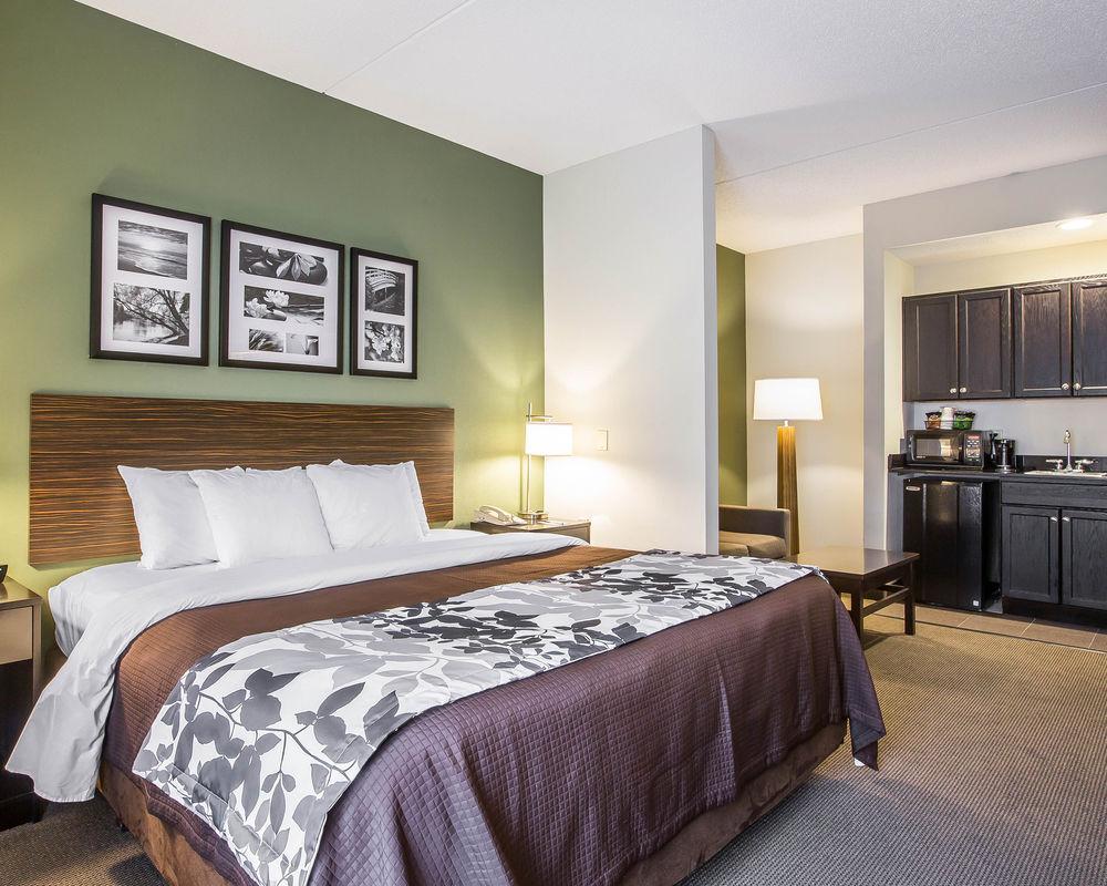 Sleep Inn & Suites Queensbury - Lake George Εξωτερικό φωτογραφία