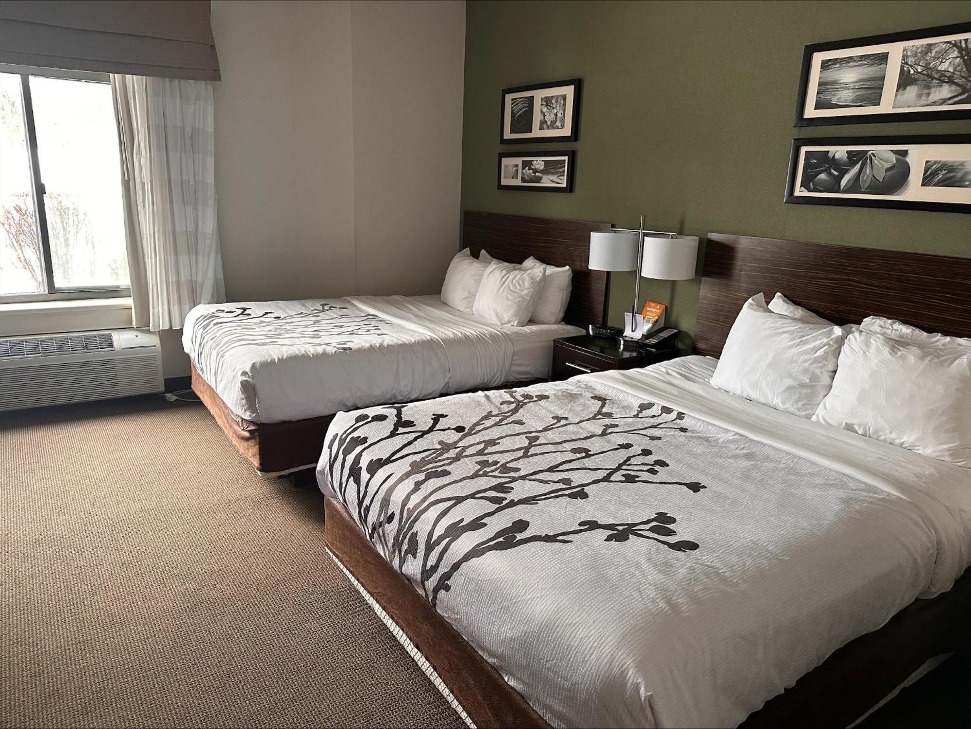 Sleep Inn & Suites Queensbury - Lake George Εξωτερικό φωτογραφία