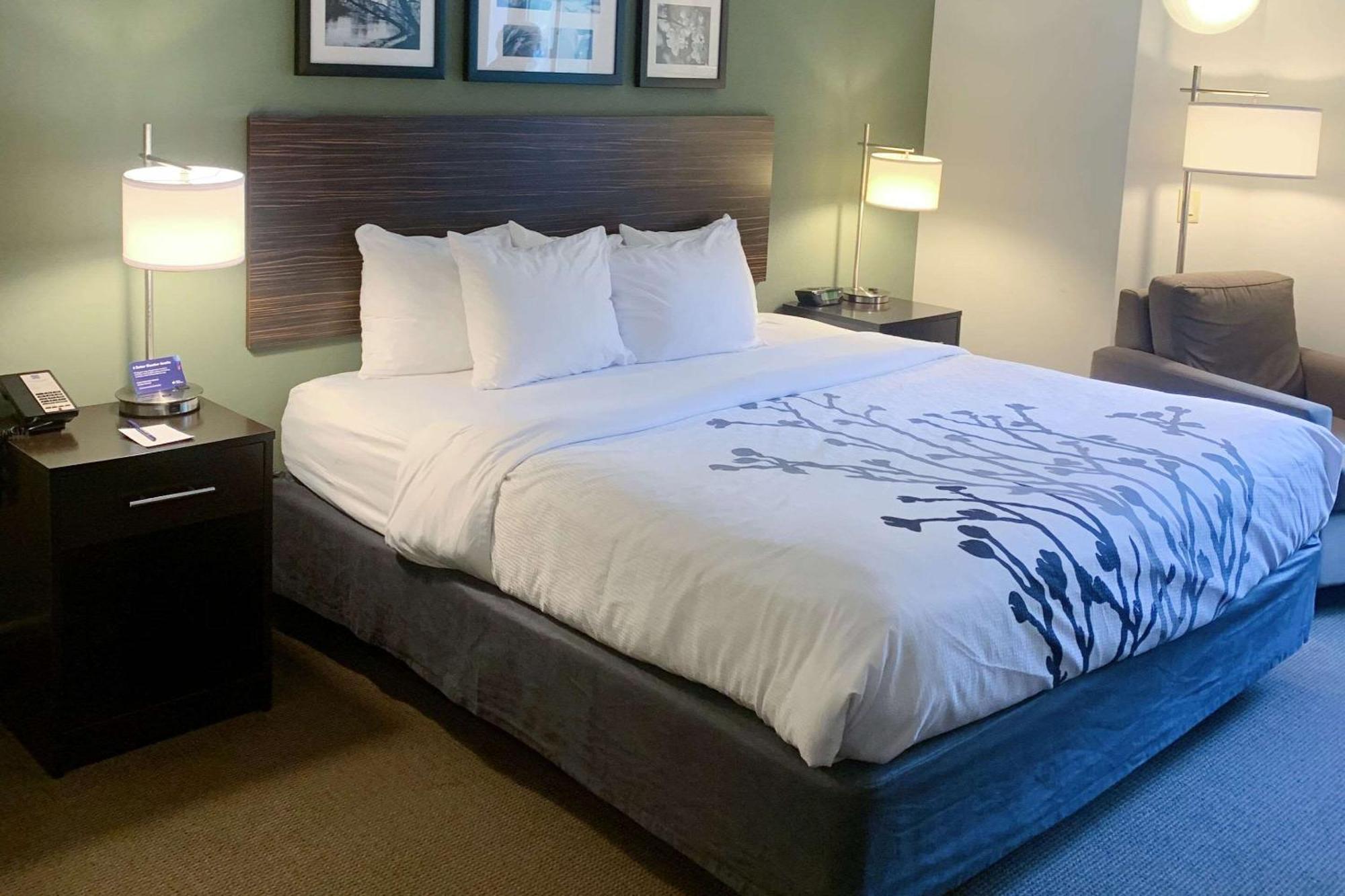 Sleep Inn & Suites Queensbury - Lake George Εξωτερικό φωτογραφία