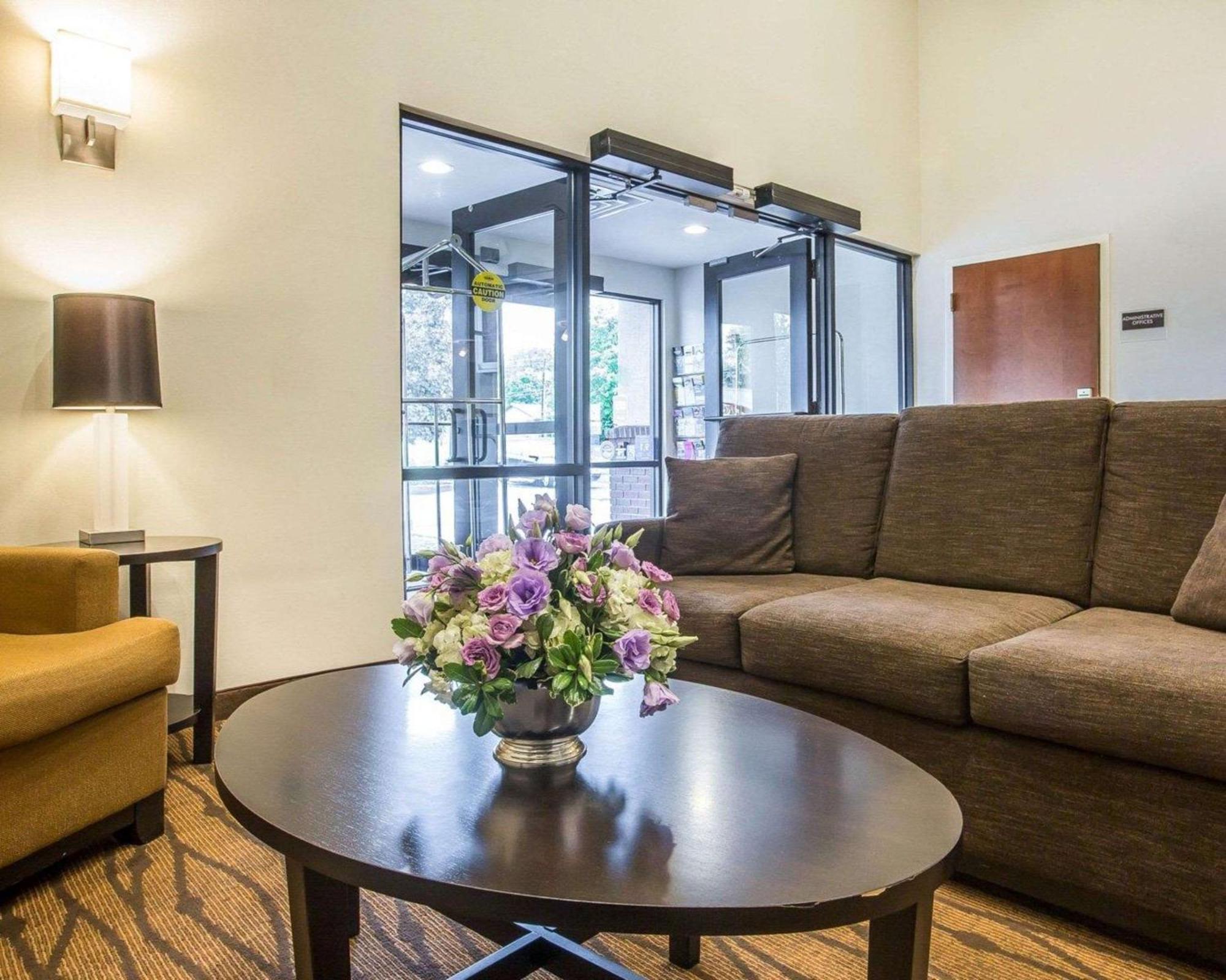 Sleep Inn & Suites Queensbury - Lake George Εξωτερικό φωτογραφία