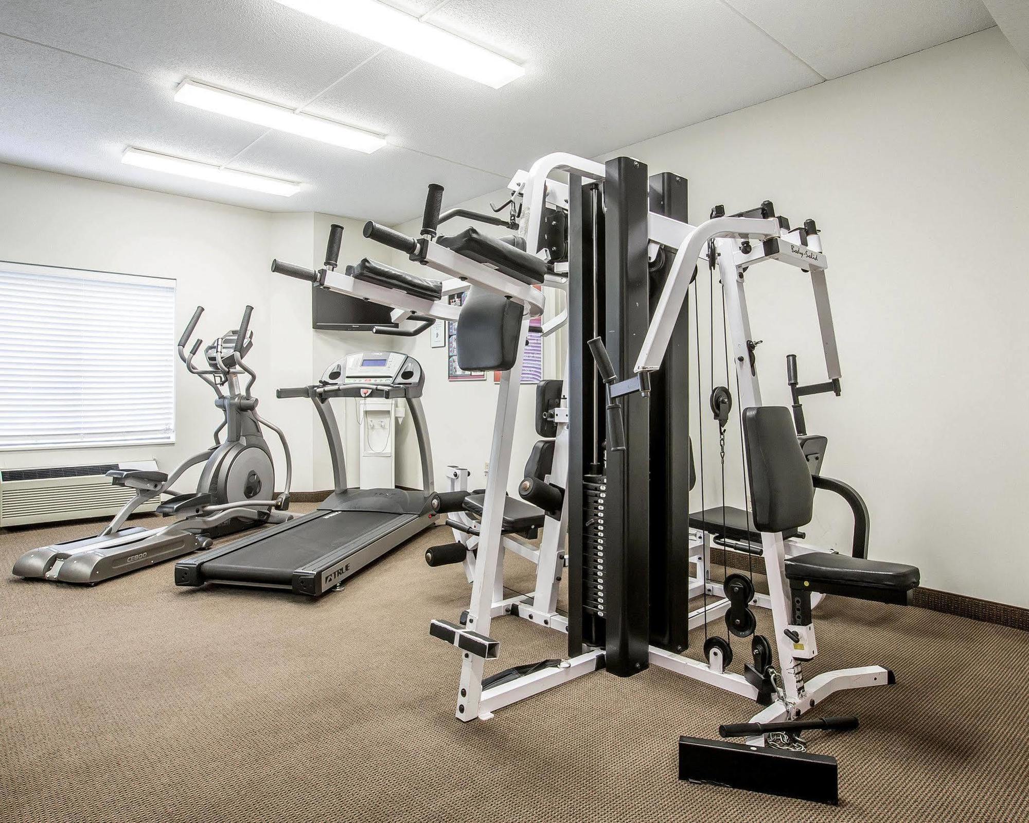 Sleep Inn & Suites Queensbury - Lake George Εξωτερικό φωτογραφία